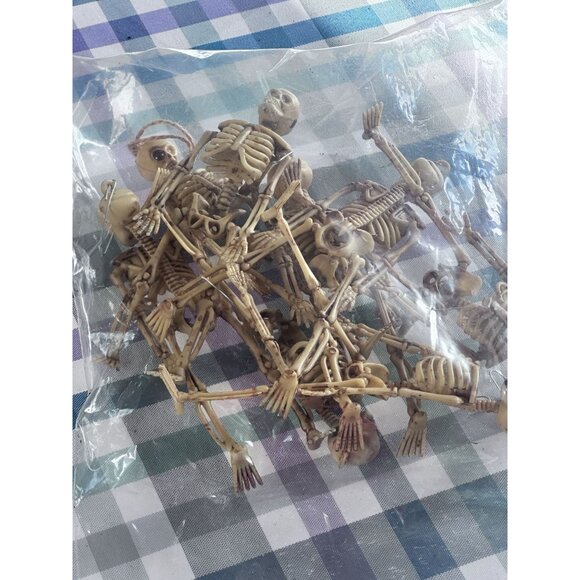 Mini Skeletons Halloween Hanging Plastic Crafts Cake Topper Party Drink pals 6" - Picture 4 of 5